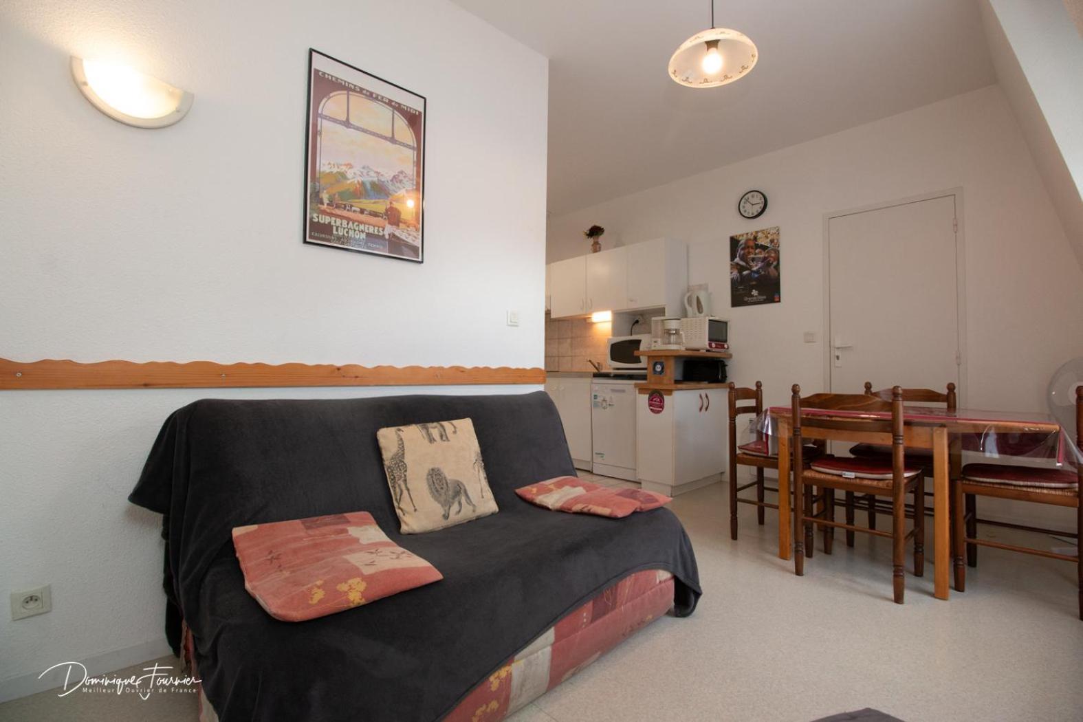 Pyrenees Palace Apartment Bagneres-de-Luchon