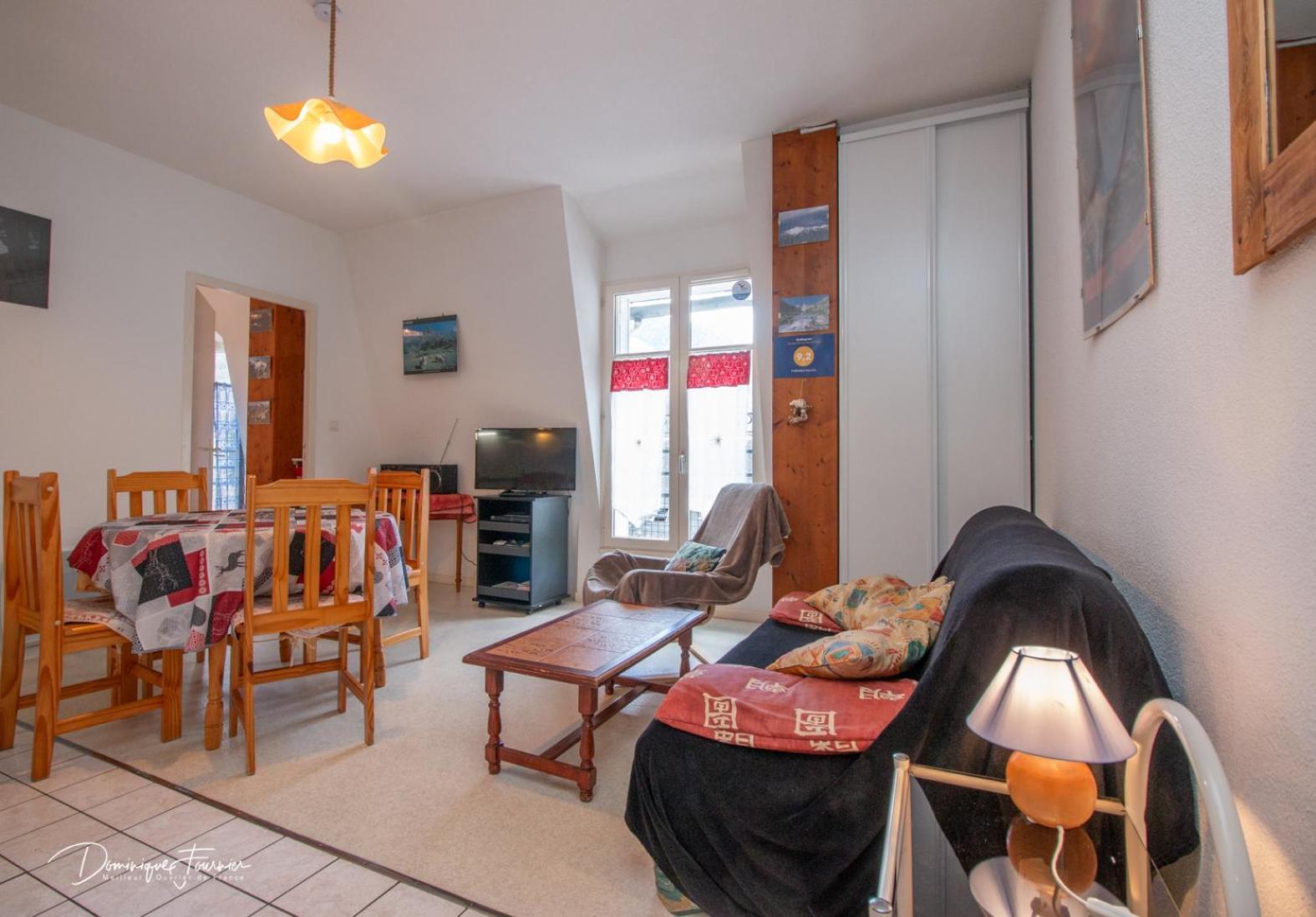 Pyrenees Palace Apartment Bagneres-de-Luchon