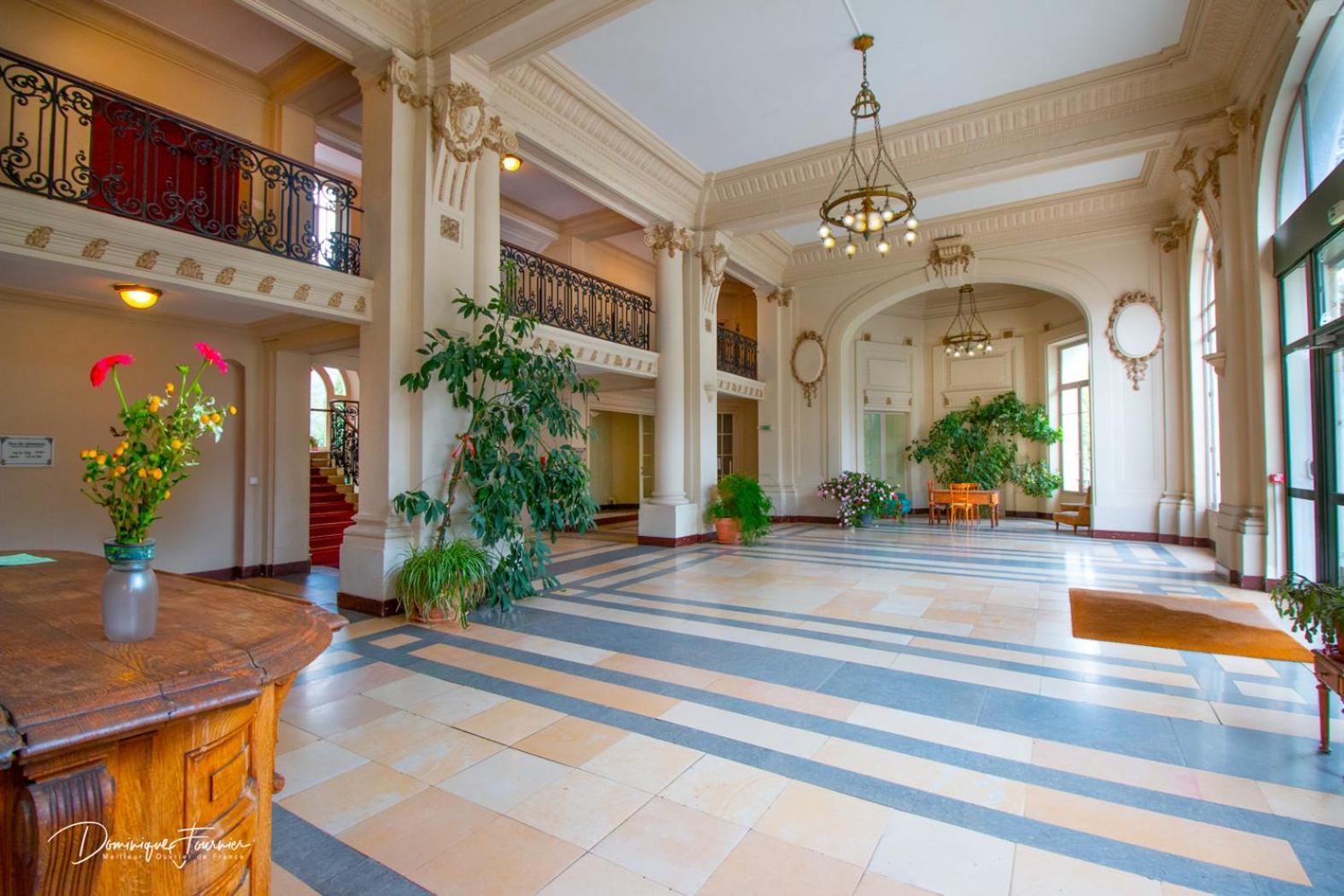 Apartment Pyrenees Palace *
